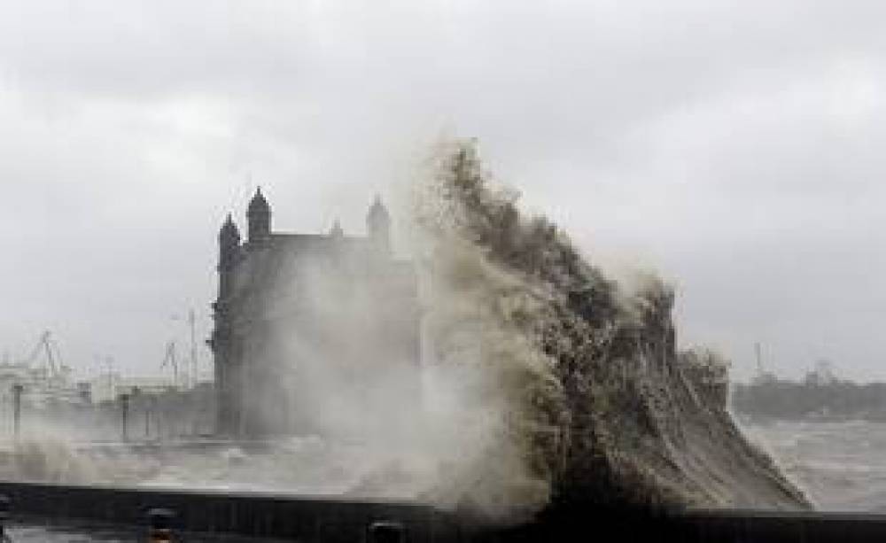Inde : Le cyclone Tauktae en passe de frapper le pays déjà fragilisé par le Covid-19