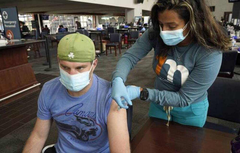 Vaccination : Moderna assure que son vaccin est « hautement efficace » chez les ados de 12 à 17 ans
