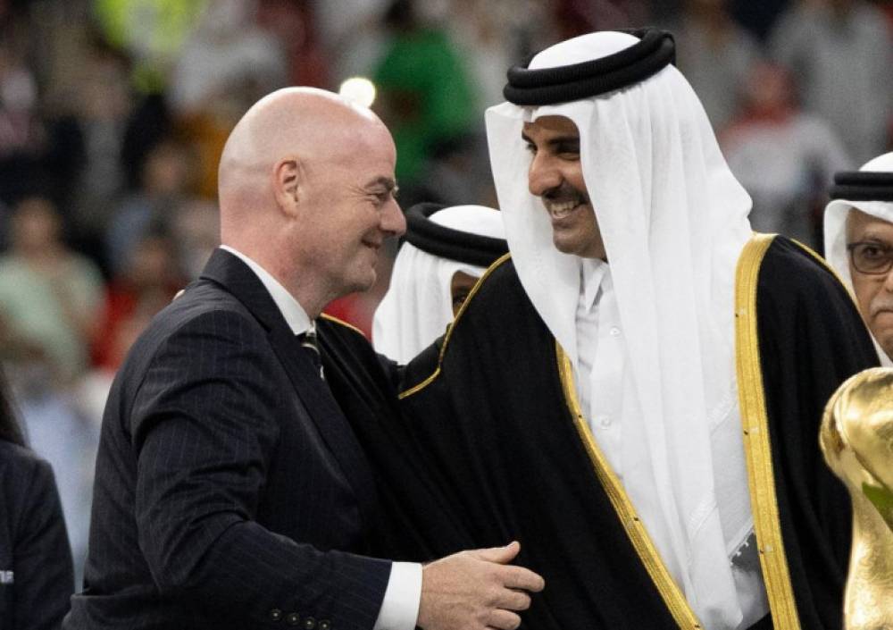 Mondial 2022: l'émir du Qatar dénonce une «discrimination» anti-Arabes