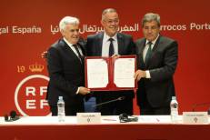 Mondial 2030: Lekjaa, Rocha et Gomes présentent la candidature Maroc-Portugal-Espagne au 74e Congrès de la FIFA