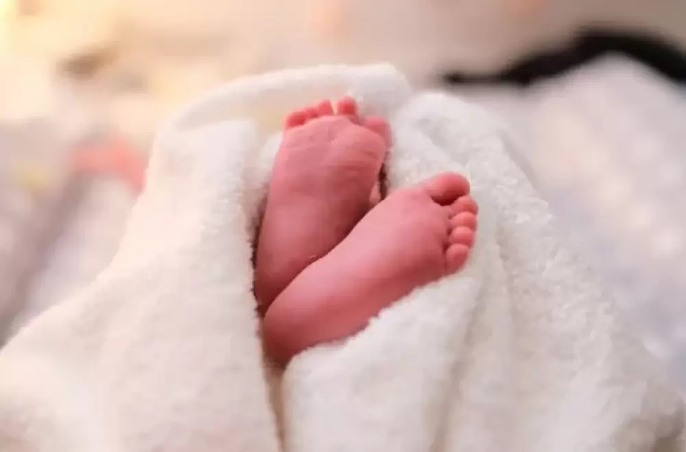 Chefchaouen : Une femme accouche devant un centre de santé fermé