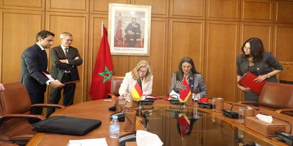 Noor Midelt I et II : Nadia Fettah signe les contrats de garantie de financements