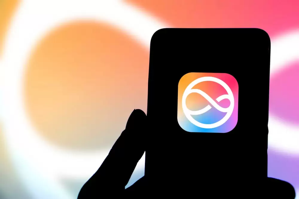Siri sera "à égalité" avec ChatGPT, et c'est Apple qui le dit