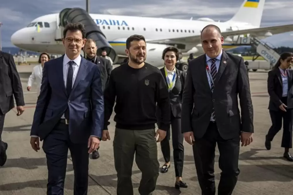 Zelensky affirme avoir emmené une délégation ukrainienne "du plus haut niveau" en Turquie