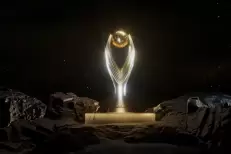 La CAF dévoile le nouveau trophée de la Ligue des Champions CAF TotalEnergies avant la finale aller de ce week-end