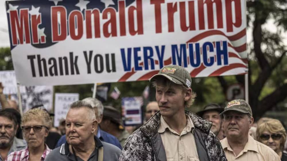 Des « réfugiés » Afrikaners partent pour les États-Unis