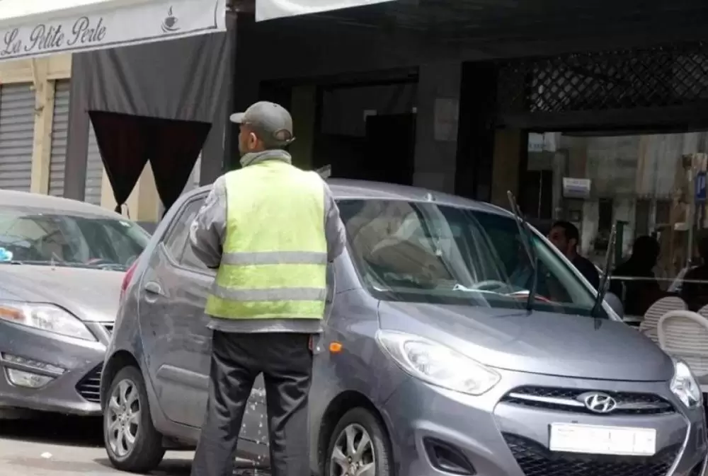 Casablanca impose des règles strictes aux gardiens de voitures