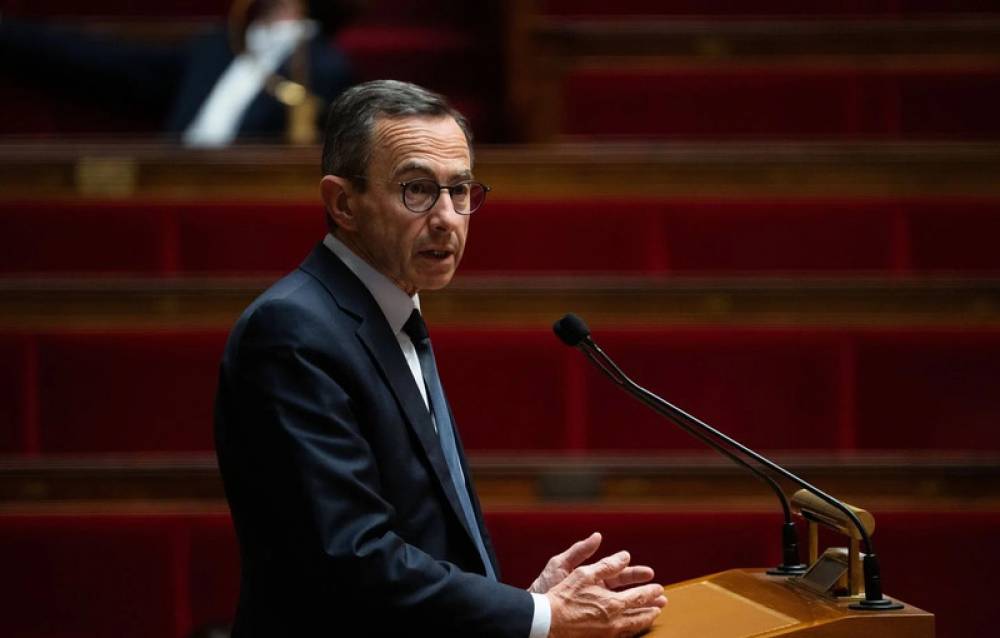 La France durcit l’accès à la nationalité pour les étrangers