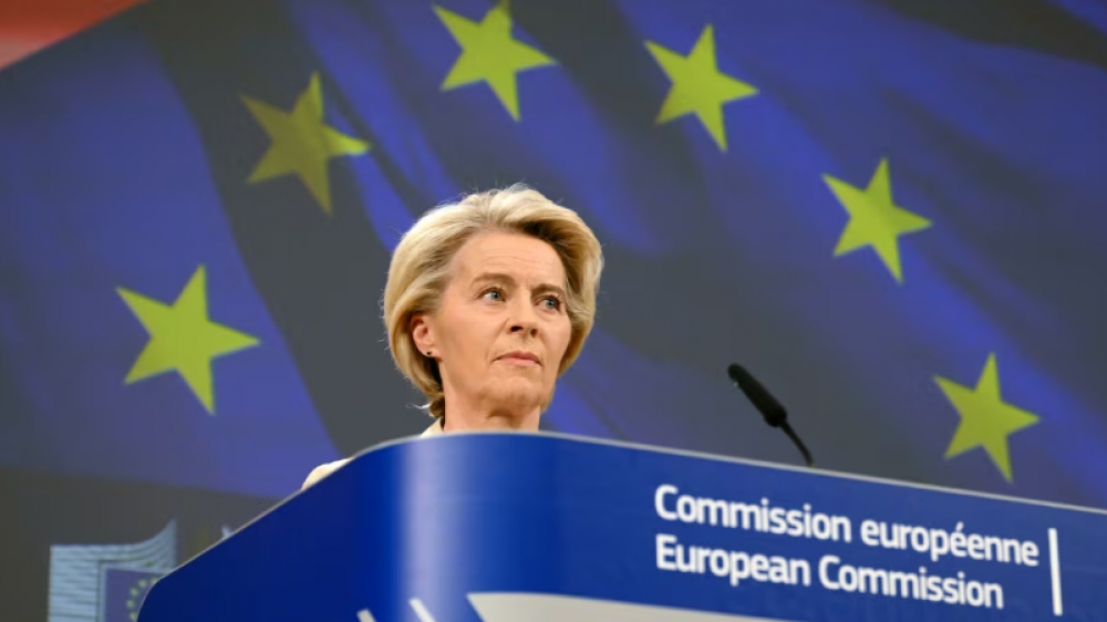 Vaccins contre le Covid: la justice européenne tranche sur les SMS de von der Leyen