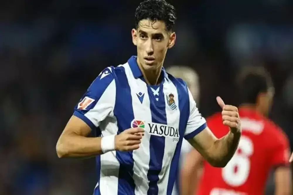 Mercato : L’OM se penche sérieusement sur Nayef Aguerd