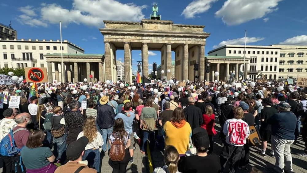 Manifestations en Allemagne pour l’interdiction de l’AfD, un parti d’extrême droite