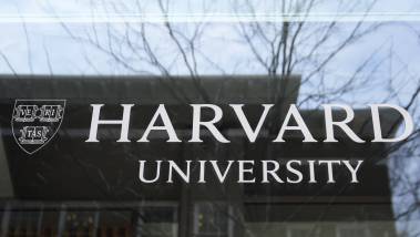 L’université de Harvard désormais interdite aux ét...