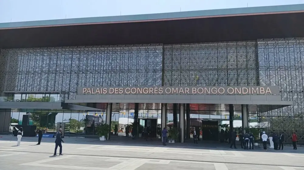 Mohamed Ould Errachid représente S.M. le Roi à l’inauguration officielle du Palais des Congrès "Omar Bongo Ondimba"