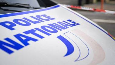 Paris: une boutique de luxe braquée à la voiture-b...