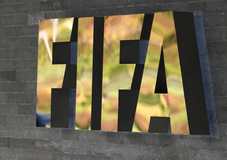 Transferts: la Fifa veut encadrer "d'ici à l'été" l'activité des agents
