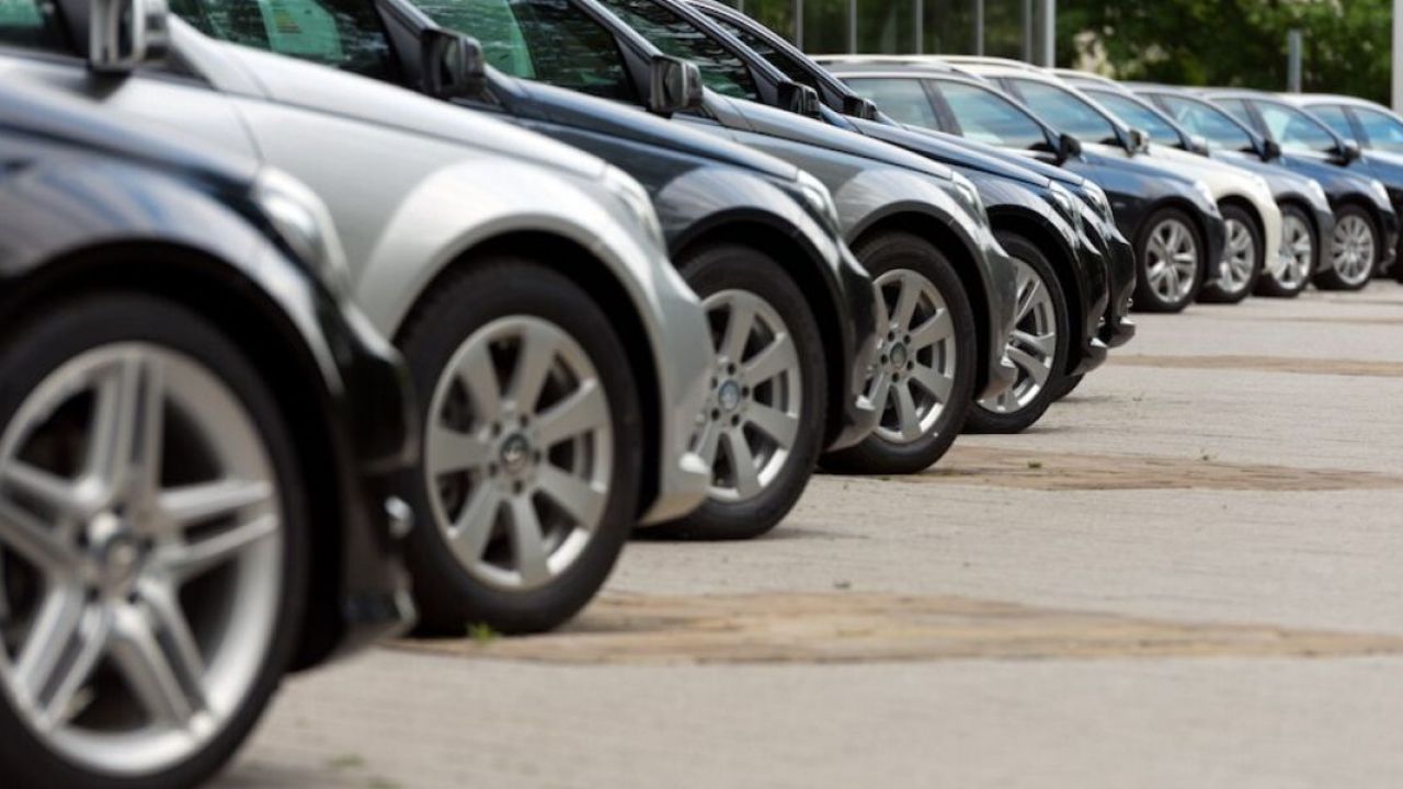 Automobile : Le marché fait grise mine