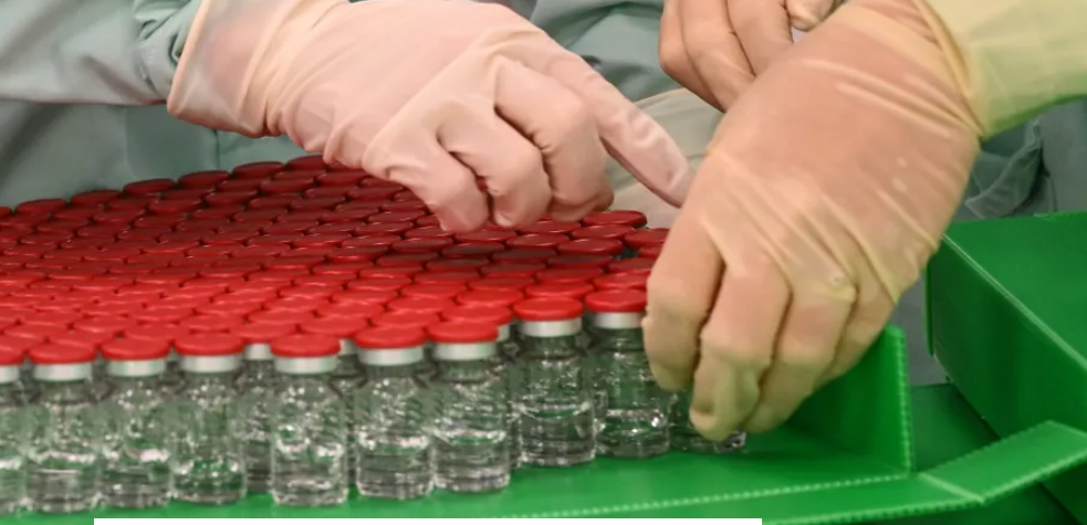 Vaccin : les fabricants de flacons pharmaceutiques eux aussi sur le pont