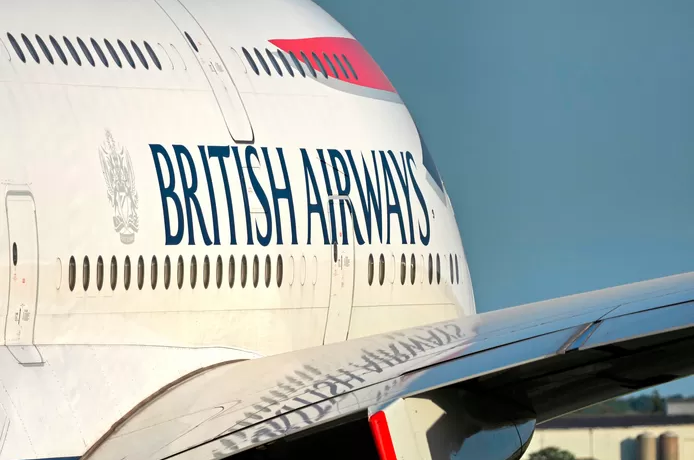 Dans le rouge, British Airways vend flûtes à champagne et objets du Boeing 747