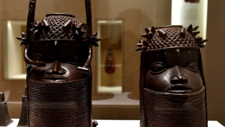 France: Le Sénat valide la restitution de biens culturels au Sénégal et au Bénin