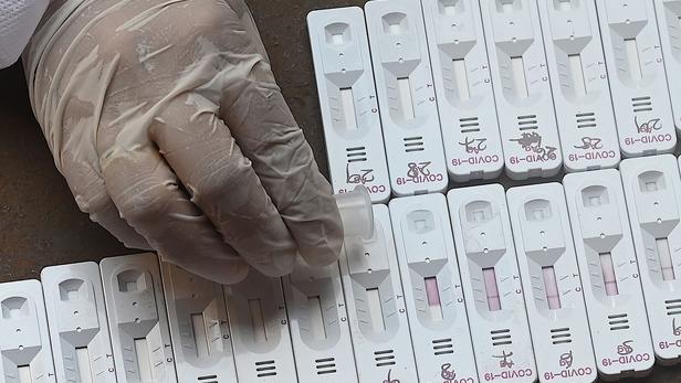 Tests de dépistage Covid-19 : feu vert du Sénat à la suppression de la TVA
