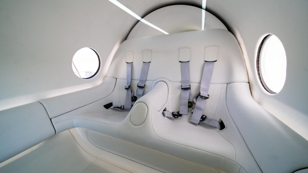 Hyperloop : premier essai réussi avec des passagers à bord pour Virgin Hyperloop