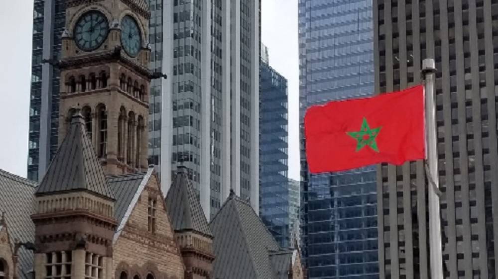 Le drapeau Marocain flotte sur l’esplanade du parlement de l’Ontario et de la mairie de Toronto