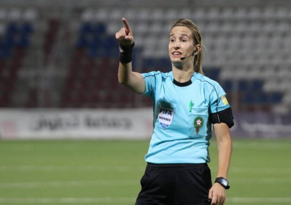 Ligue des Champions féminine: l’arbitre marocaine Bouchra Karboubi à l’honneur