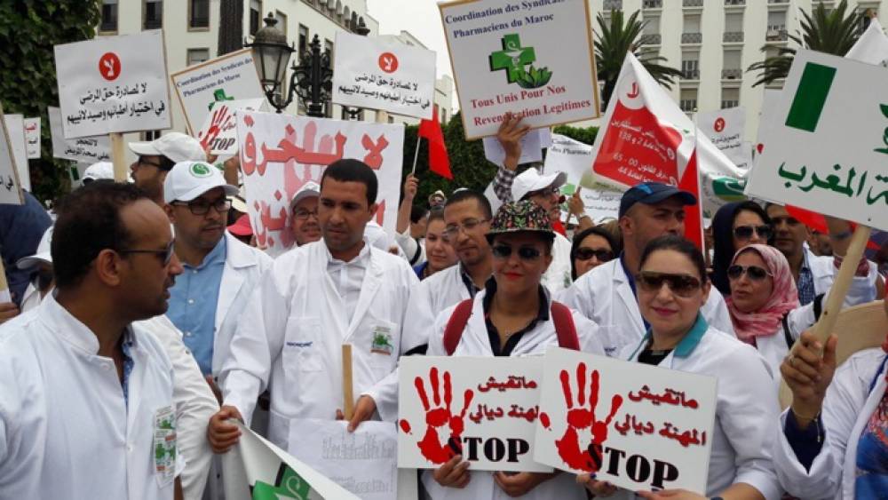 Les pharmaciens et chirurgiens dentistes en sit-in contre un PLF « injuste »