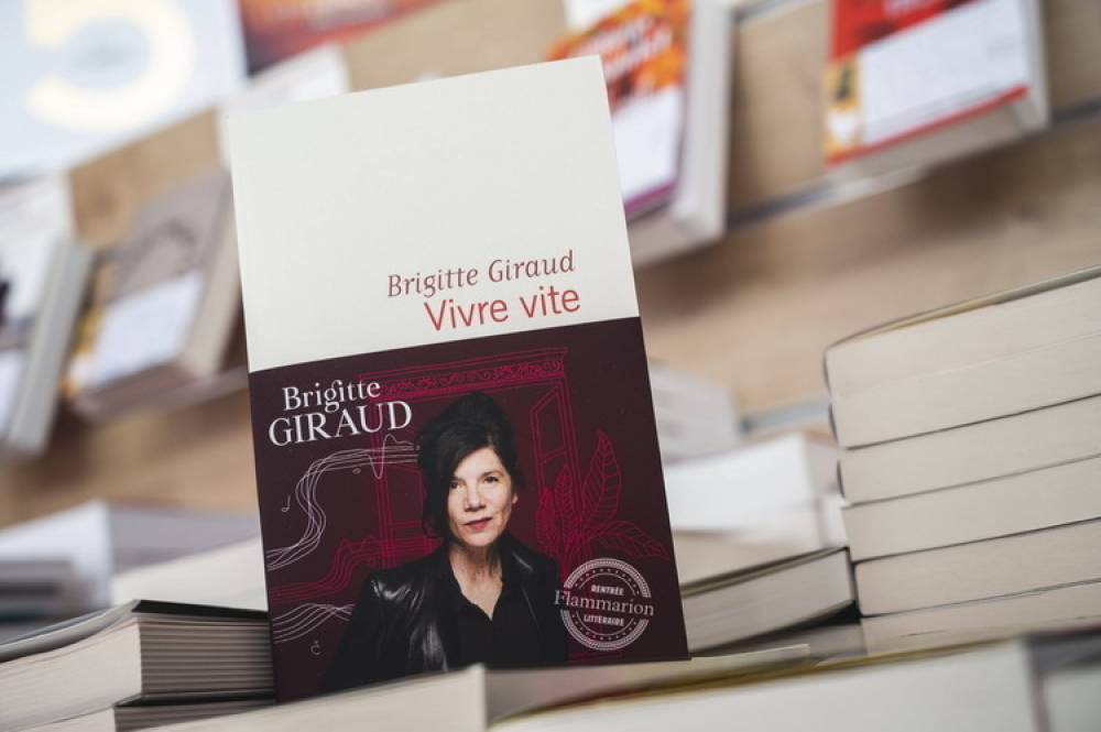 Le prix Goncourt 2022 à Brigitte Giraud pour « Vivre Vite »