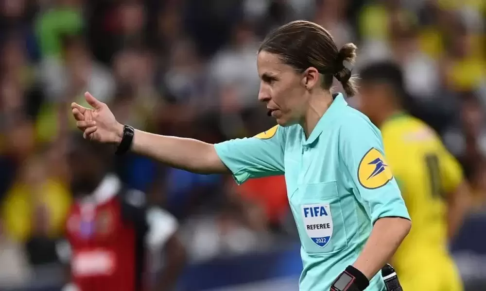 Coupe du monde 2022 : trois arbitres femmes retenues, une première mondiale