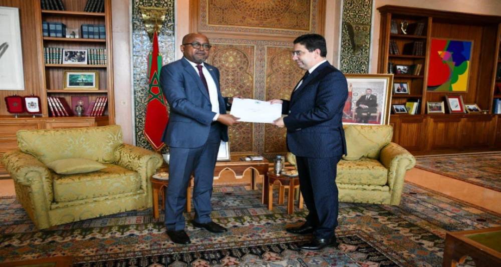 Nasser Bourita reçoit l'envoyé spécial du président de l'Union des Comores, porteur d’un message au Roi Mohammed VI