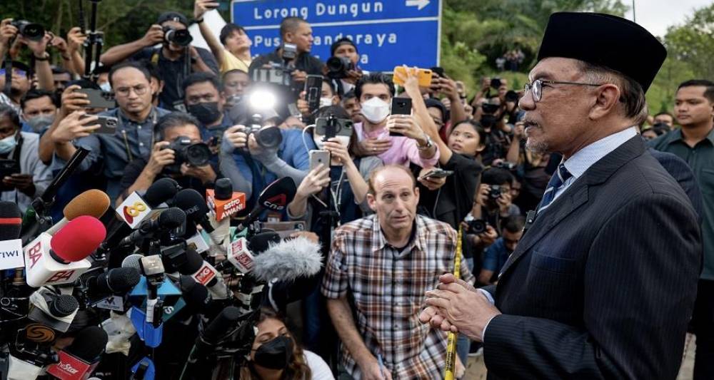 Anwar Ibrahim nommé Premier ministre en Malaisie