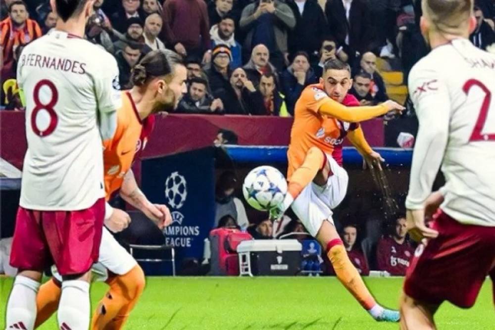 Ziyech égale un exploit de Cristiano Ronaldo et Neymar