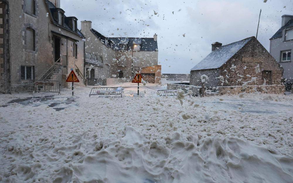 Tempête en France: Un mort et 1,2 million de foyers privés d’électricité