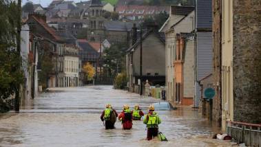 Espagne: Les inondations pourraient réduire de 0,2...