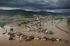 Inondations en Espagne : plus de 200 morts selon un nouveau bilan