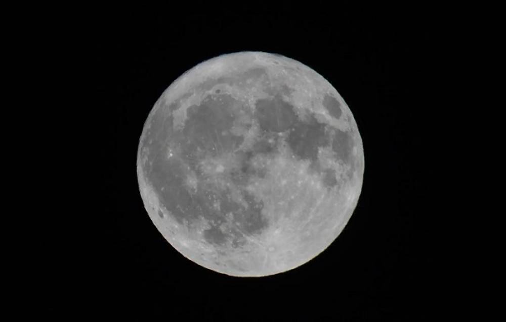 La Chine expose au public ses premiers échantillons de la face cachée de la Lune