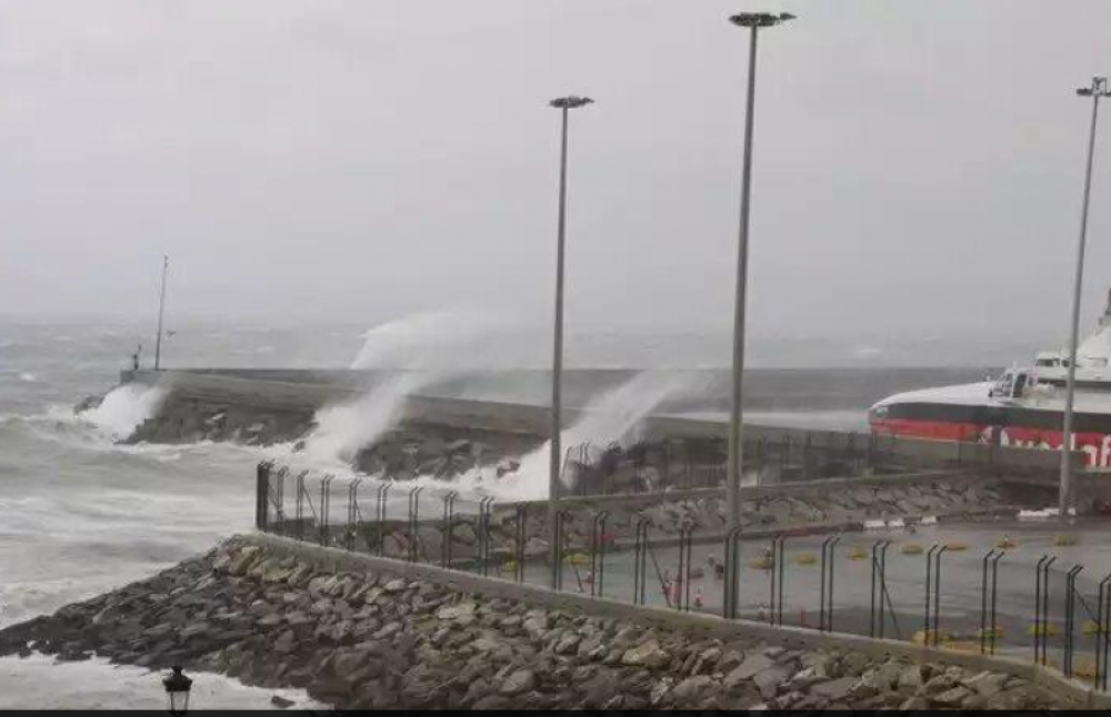 Suspension des liaisons maritimes entre Tarifa et Tanger en raison du mauvais temps