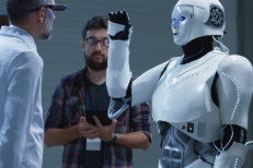 Un désastre : le premier humanoïde russe s'effondre et convulse lors de sa présentation