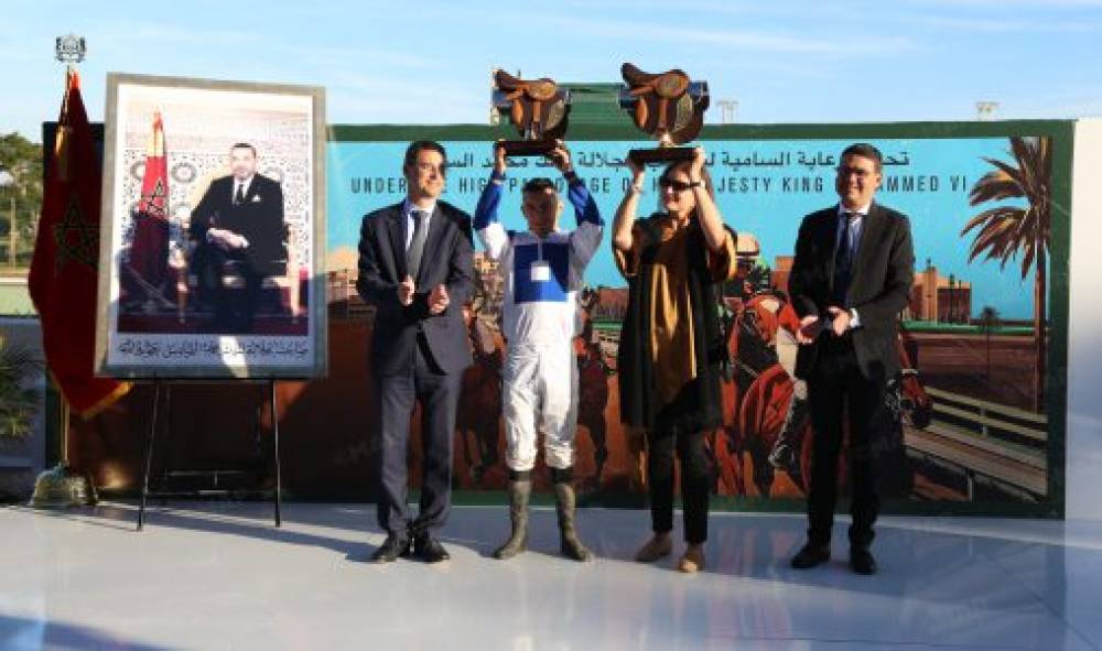 Morocco International Meeting 2025: Le cheval “Moshrif” remporte le Grand Prix de SM le Roi Mohammed VI des pur-sang arabes