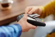 TPE : le paiement électronique gagne du terrain, mais le cash résiste encore