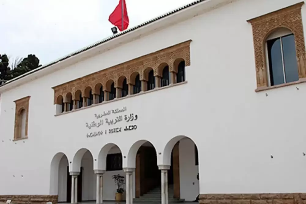 Essaouira : Après deux mois d’interruption, une élève reprend les cours avec son niqab