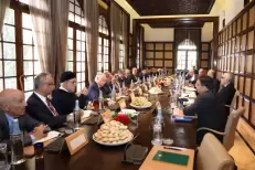 Réunion des Conseillers de S.M. le Roi avec les chefs des partis politiques sur l’actualisation de l’initiative d’autonomie