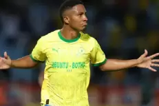 Raja de Casablanca : un ailier sud-africain et un milieu brésilien dans le viseur