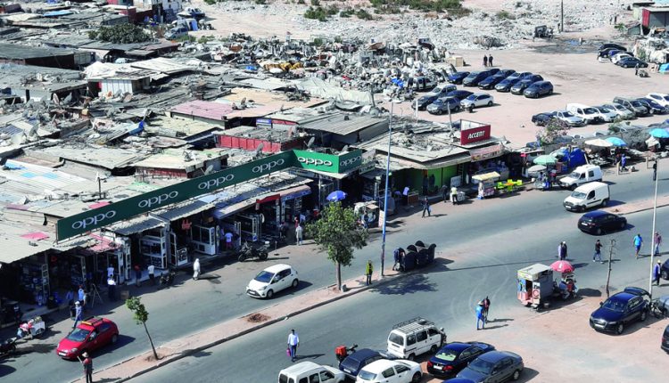 A Derb Ghallef, l’activité n’est pas près de reprendre, les commerçants s’inquiètent