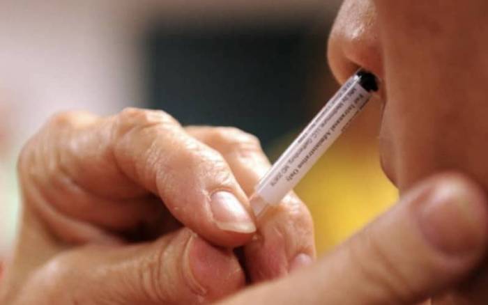 Un spray nasal pour traiter le coronavirus