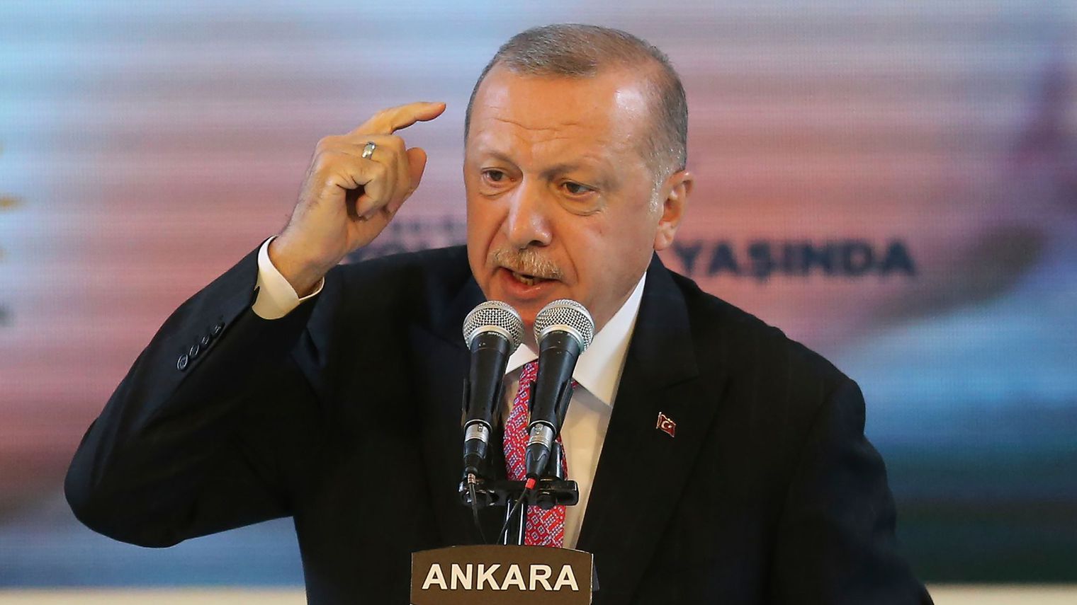 Turquie : Ankara fustige la publication d'une caricature d'Erdogan dans Charlie Hebdo
