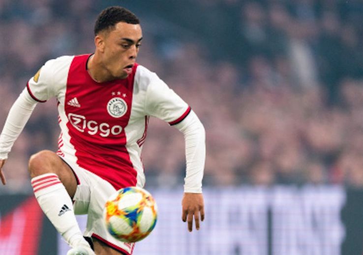 Liga: le Barça s’offre le grand espoir américain Sergino Dest