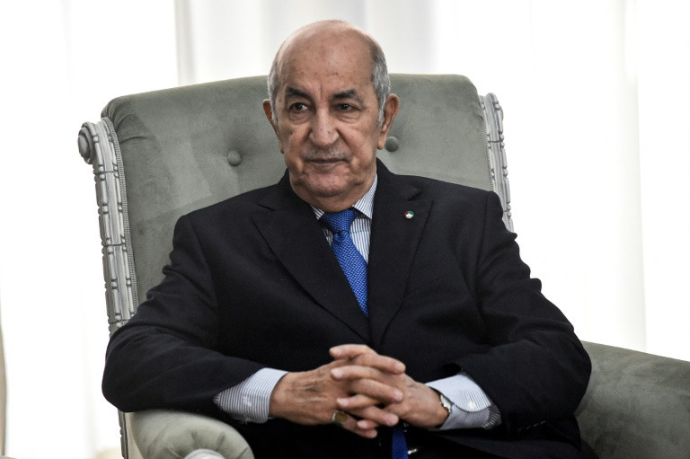 Atteint du Covid-19, le président algérien admis dans un hôpital militaire à Alger