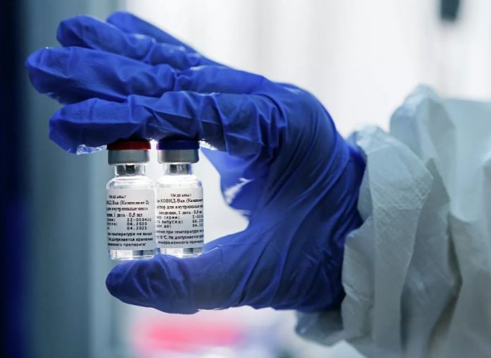 Covid-19: la Russie a soumis son vaccin pour préqualification à l’OMS